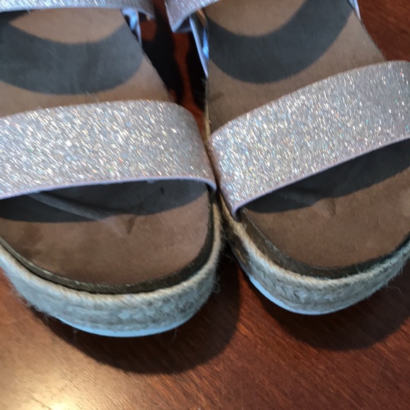 Madden girl metallic platform strappy sandals shoes size 7M - Picture 12 of 14